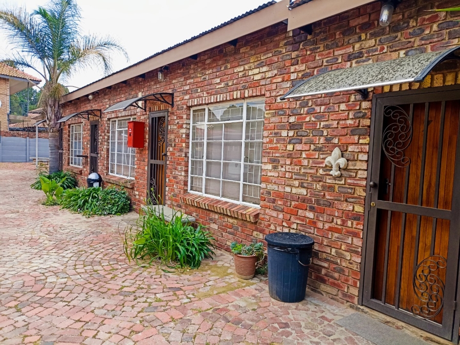 To Let 1 Bedroom Property for Rent in Die Bult North West